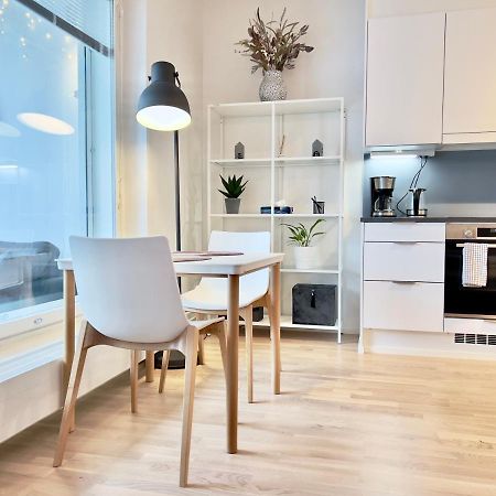 Stunning Central Apartment ヘルシンキ エクステリア 写真