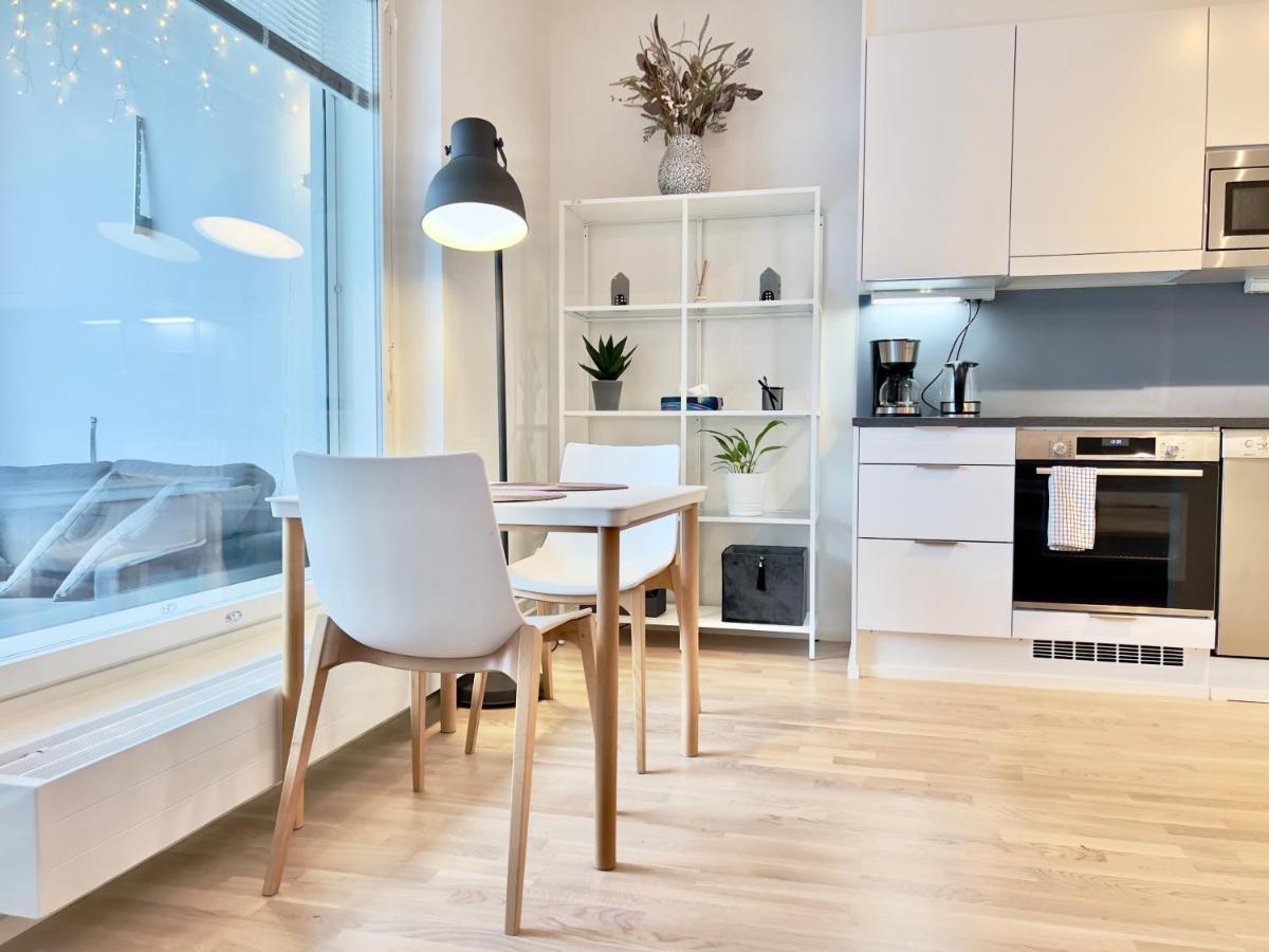 Stunning Central Apartment ヘルシンキ エクステリア 写真